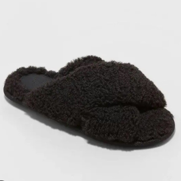 Women's Crossband Faux Slippers Stars above black size S (5/6) • NWT - Picture 1 of 3